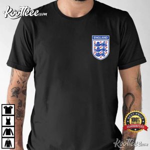 England 1982 Soccer Team Three Heraldic Lions World Cup 2022 T-Shirt England 1982 Soccer Team Three Heraldic Lions World Cup 2022 T-Shirt