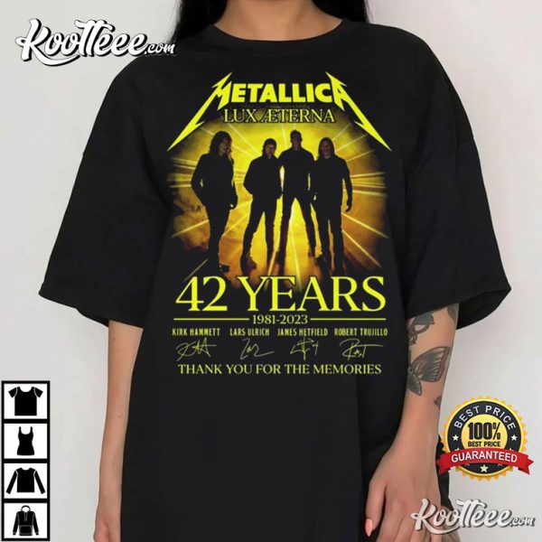 Metallica Lux Aeterna 42 Years 1981-2023 Thank You Signatures T-Shirt